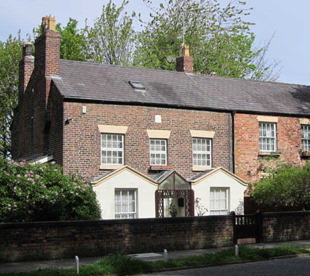 According to the 'Daily Star' Ken Dodd's the ghost of comedy legend Sir Ken Dodd has been haunting his old house in Knotty Ash, pictured here. (Photo: Rept0n1x) According to the 'Daily Star' Ken Dodd's the ghost of comedy legend Sir Ken Dodd has been haunting his old house in Knotty Ash, pictured here. (Photo: Rept0n1x)